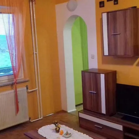 Comfortable Zre E - One Bedroom Apartmán Zreče