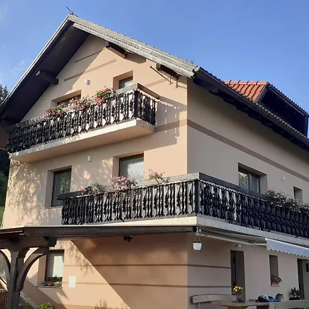 Apartment Comfortable Zre E - One Bedroom